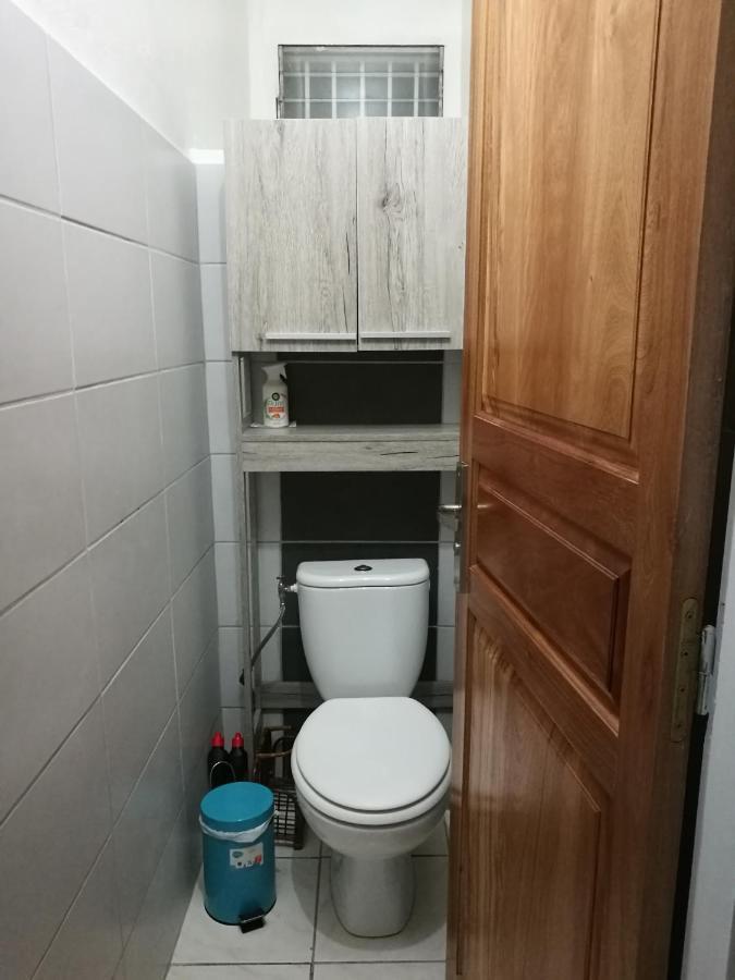 Meuble Chez Gilbert Apartamento Le Tampon Exterior foto